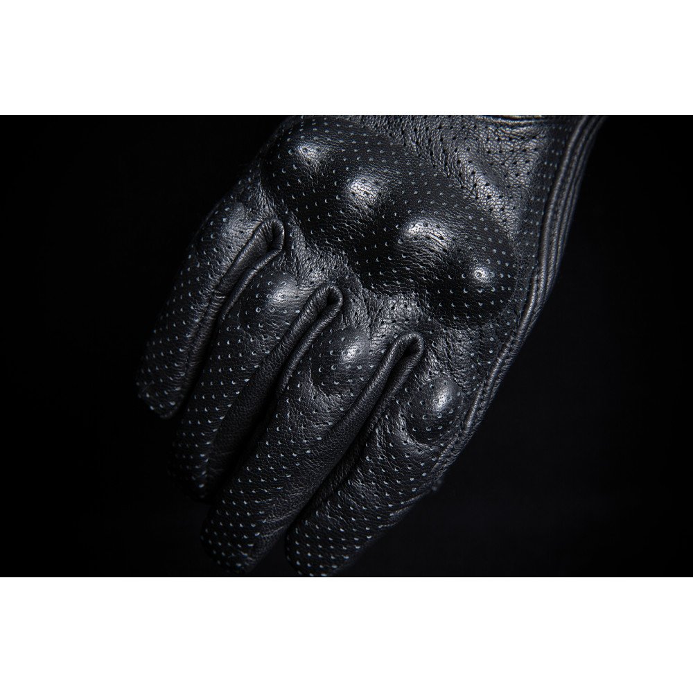 Icon Women's Pursuit Classic Perforated Gloves - Black | Small