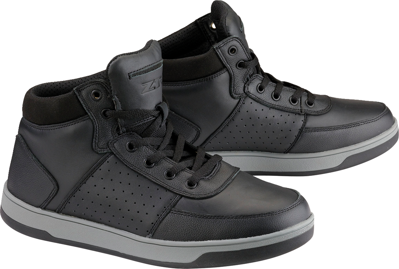 Dundee Boots - Black - Size 7