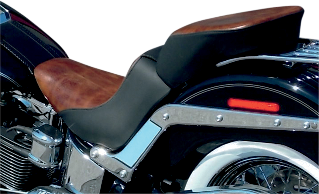 SADDLEMEN Renegade™ Lariat Leather Solo Seat