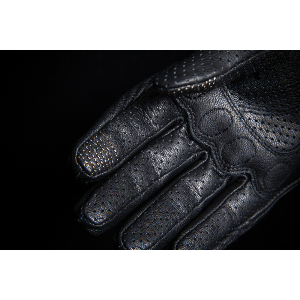 Icon Women's Pursuit Classic Perforated Gloves - Black | Small