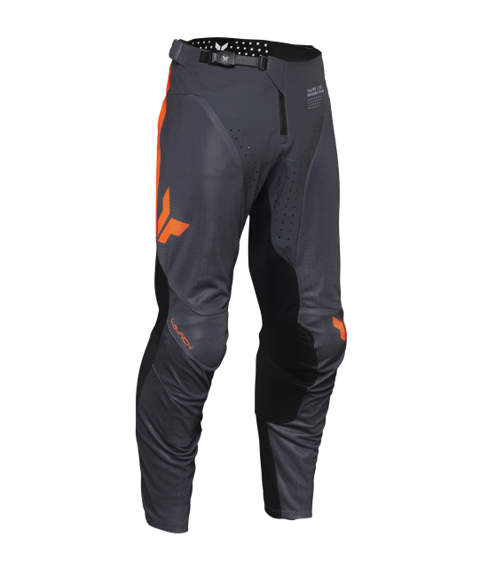 本日迄最終価格【ほぼ未使用】TECH WIND SHIELD PANTS L DAIWA PIER 39 TECH WIND SHIELD PANTS [BLACK] - Fresh Service