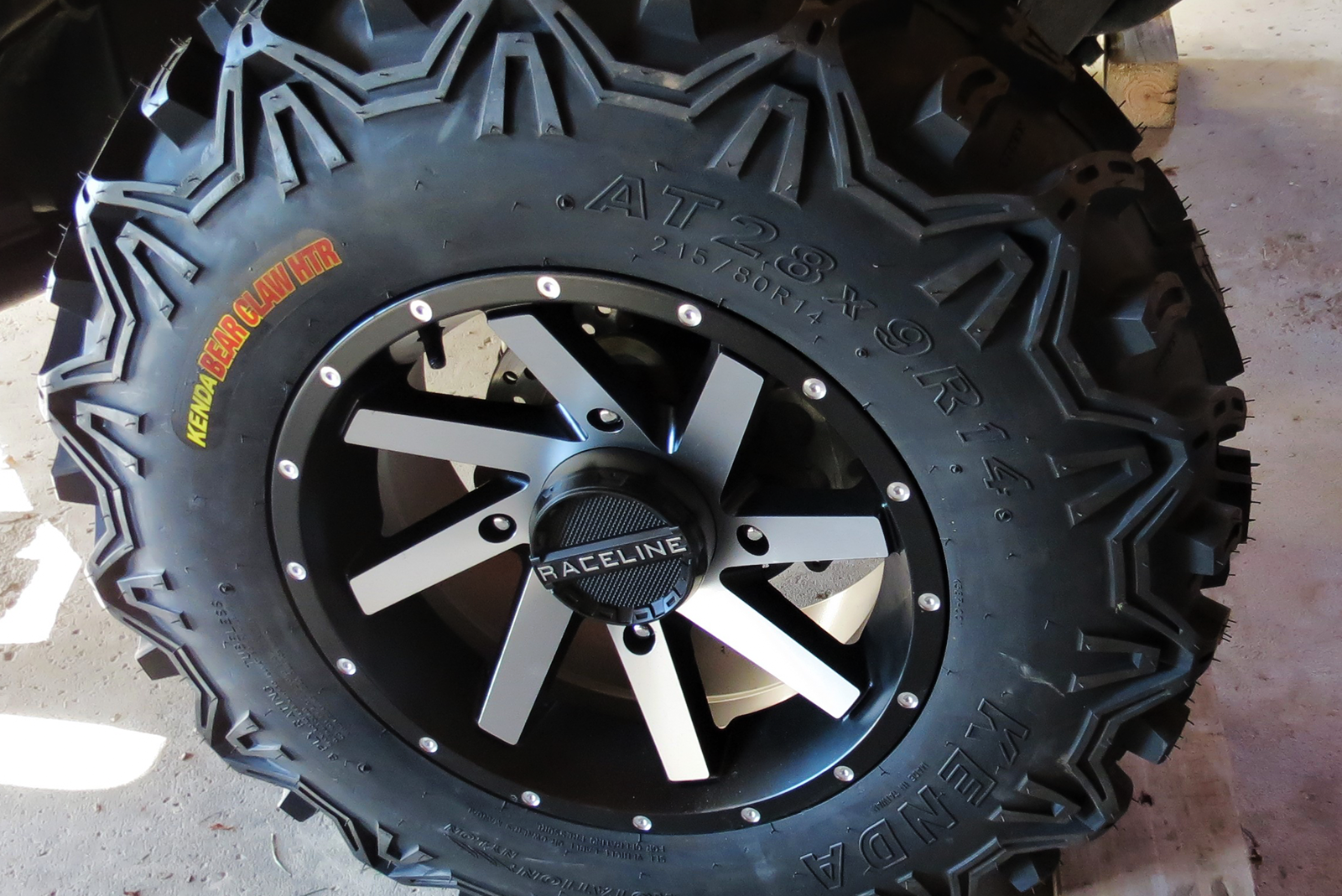 Kenda K587 Bear Claw HTR Tires
