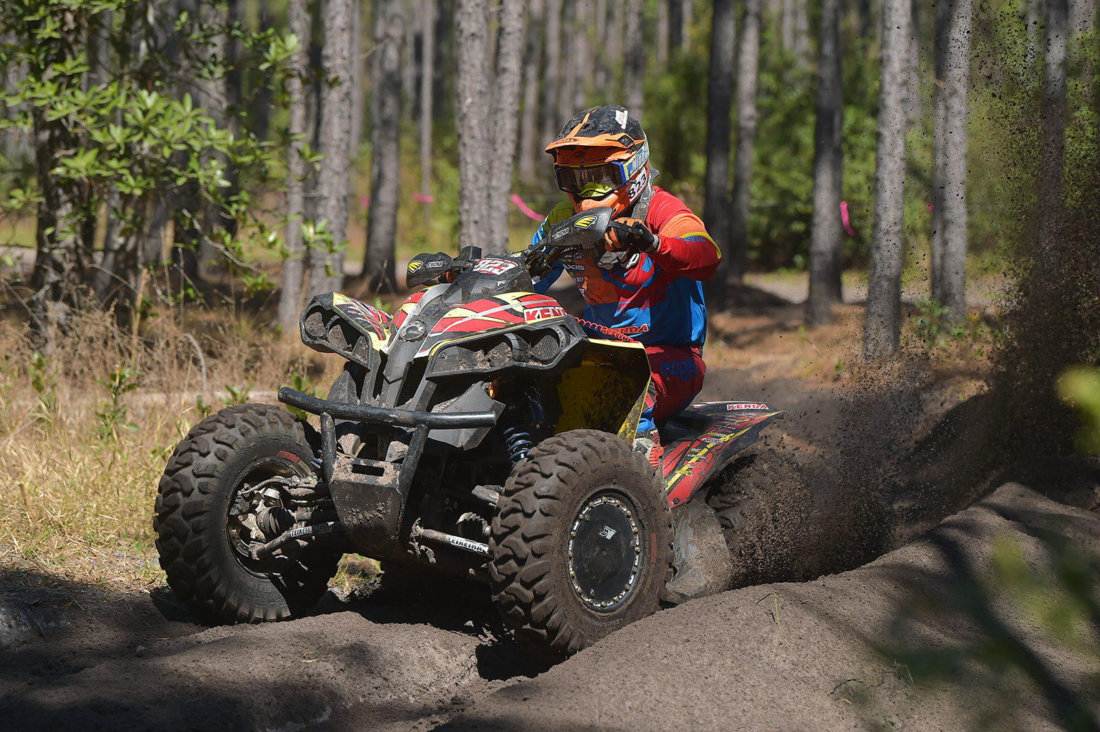 KENDA K3201 Mastodon HT Tire