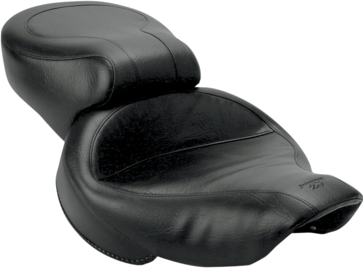 Mustang Wide Touring Smooth Seat For Harley Dyna 2004-2005