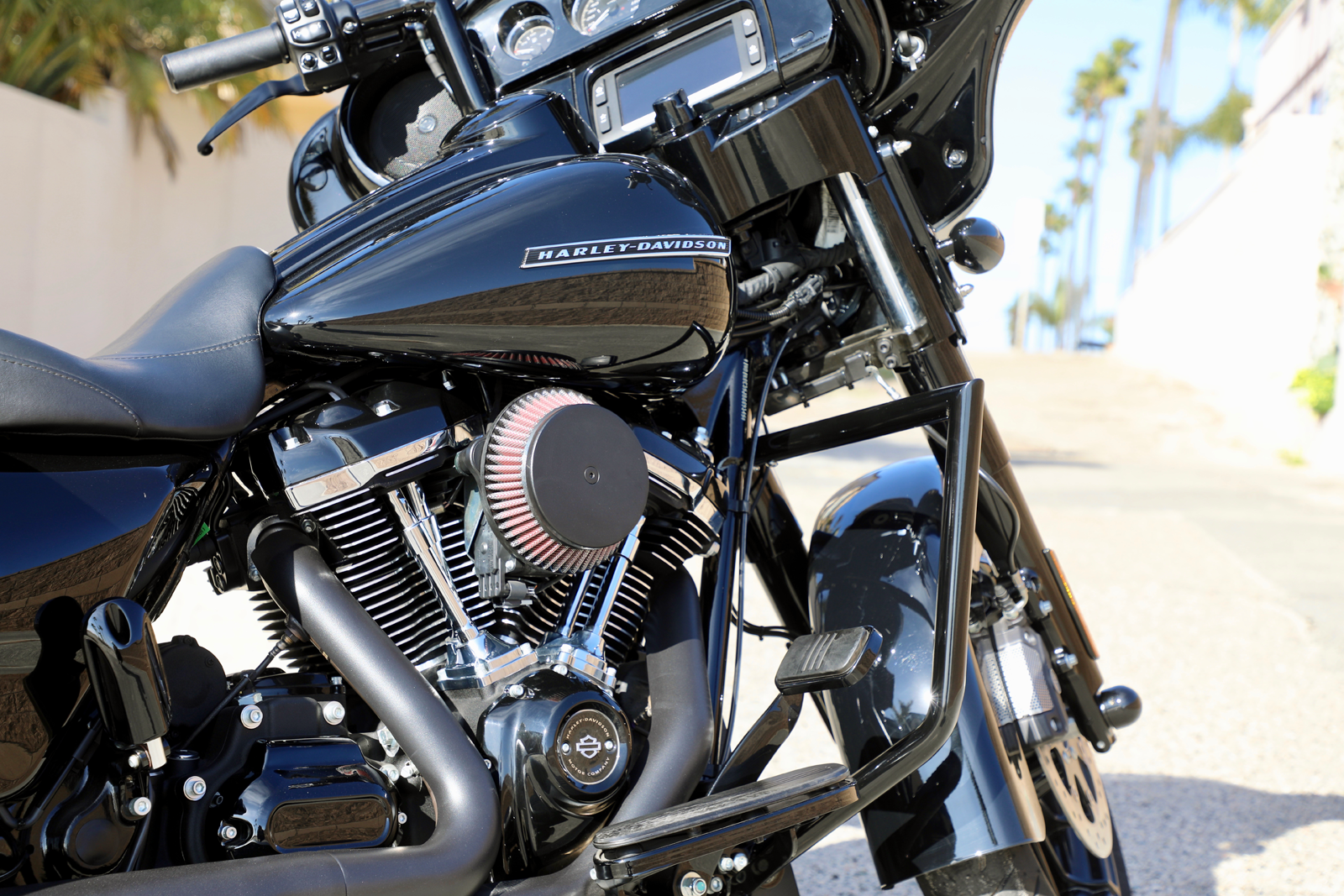 LA Choppers Twin Peaks Engine Guard For Harley Touring 2009-2025