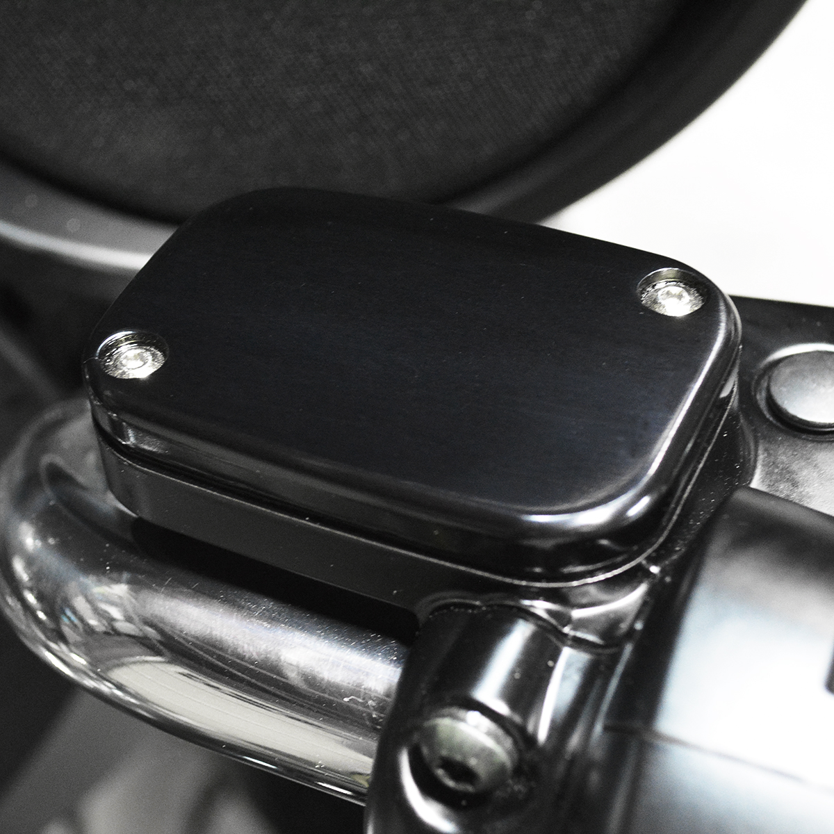 Joker Machine Smooth Front Brake Master Cylinder Cover For Harley Touring 2008-2025