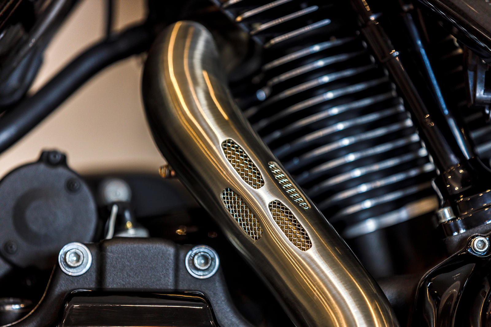 S&s cycle 2-into-1 Diamondback Exhaust System Harley Davidson