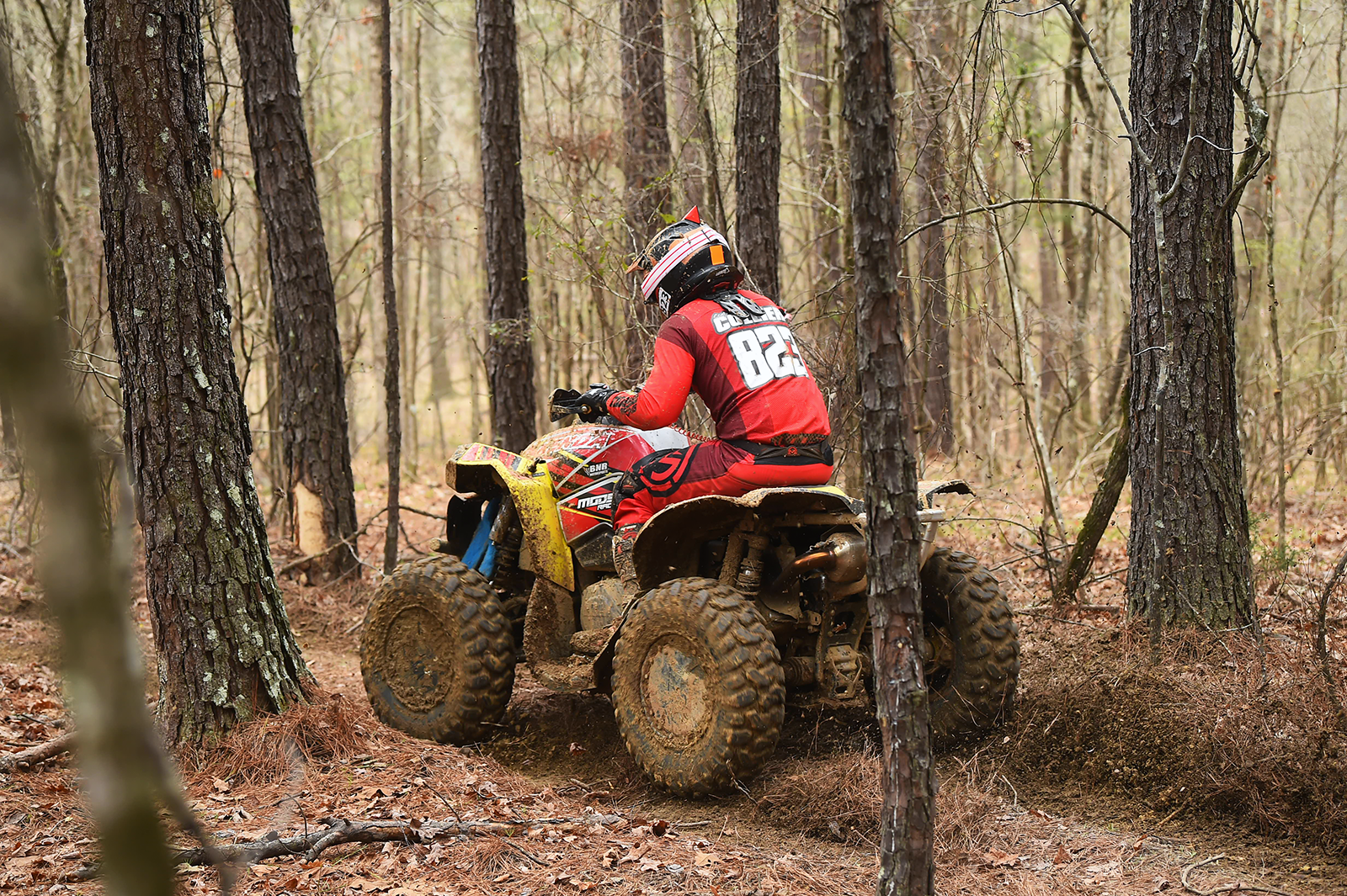 KENDA K3201 Mastodon HT Tire