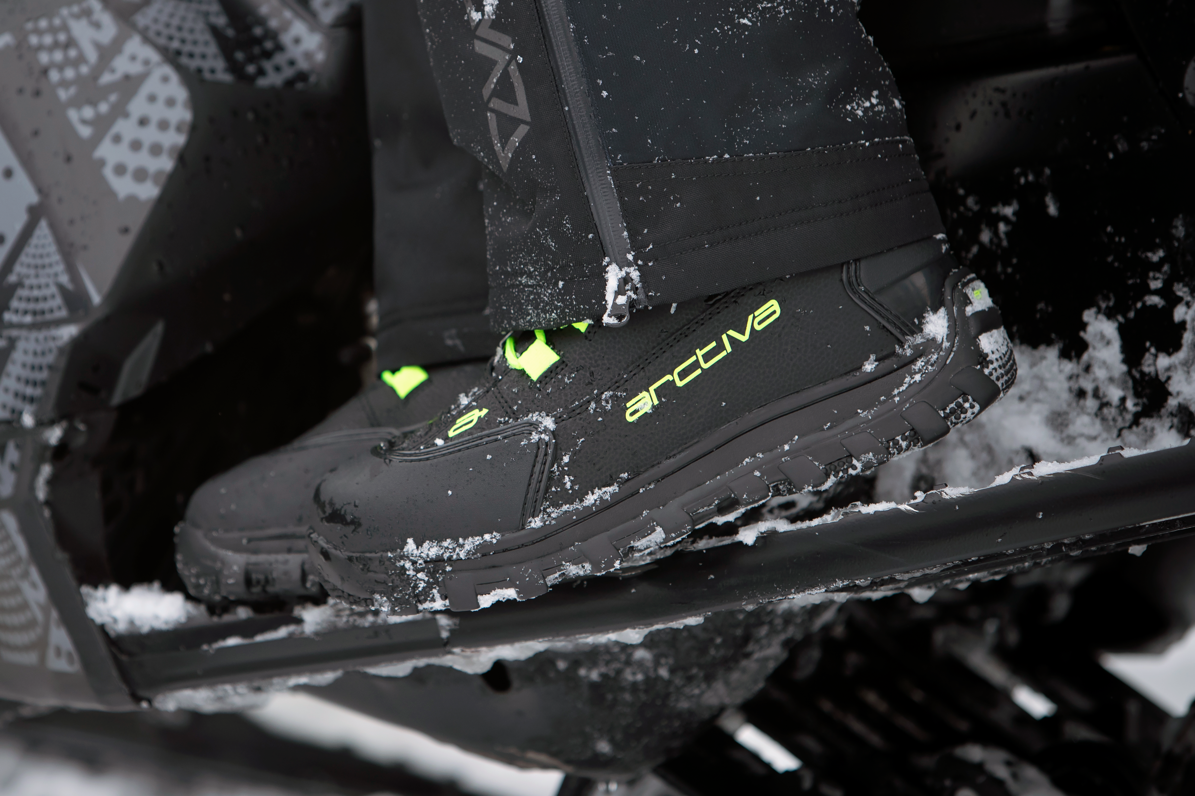 ARCTIVA Advance Boots