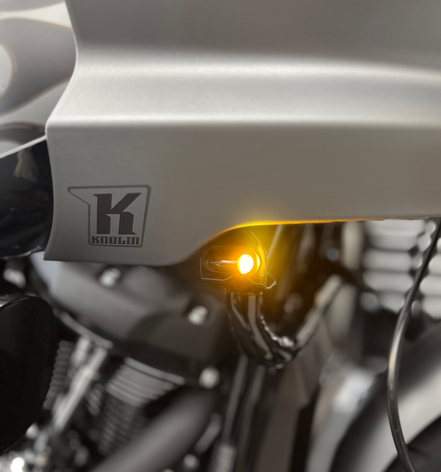 KODLIN USA Neowise Bullet Smooth 2-1 LED Turn Signal