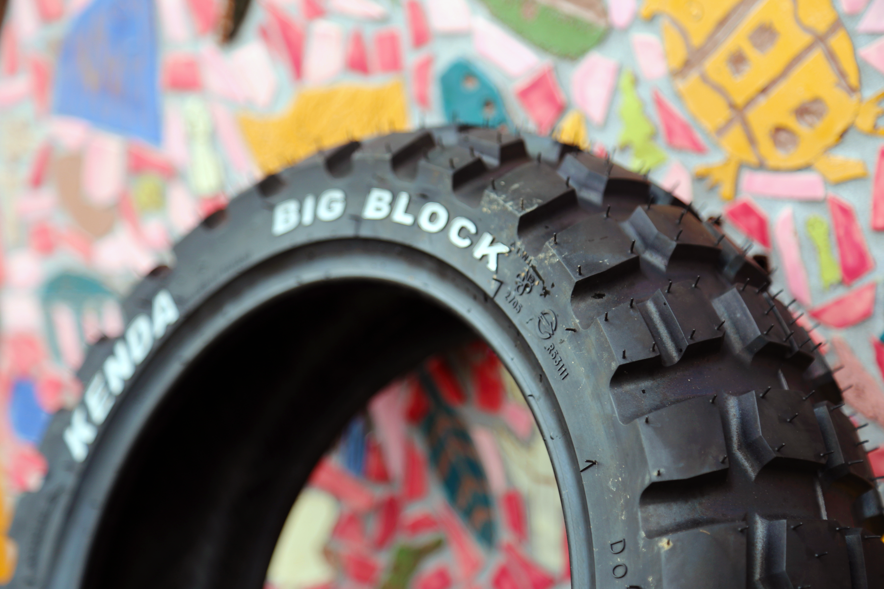 KENDA K784 Big Block Tire