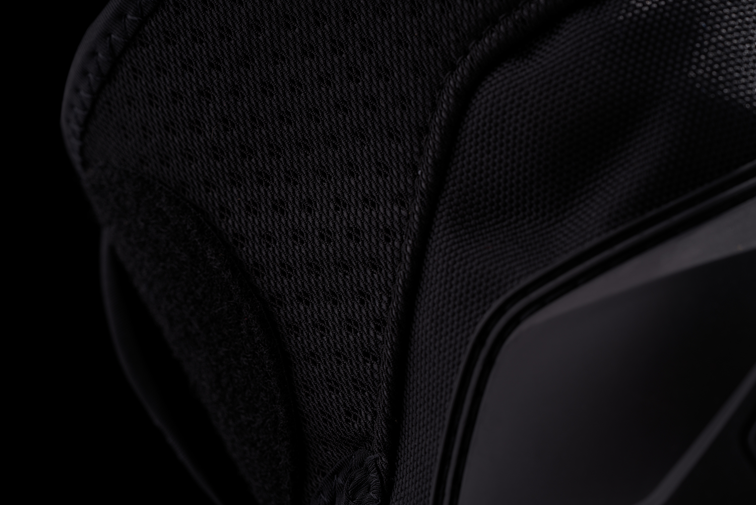 ICON Cloverleaf 2 Knee Pads