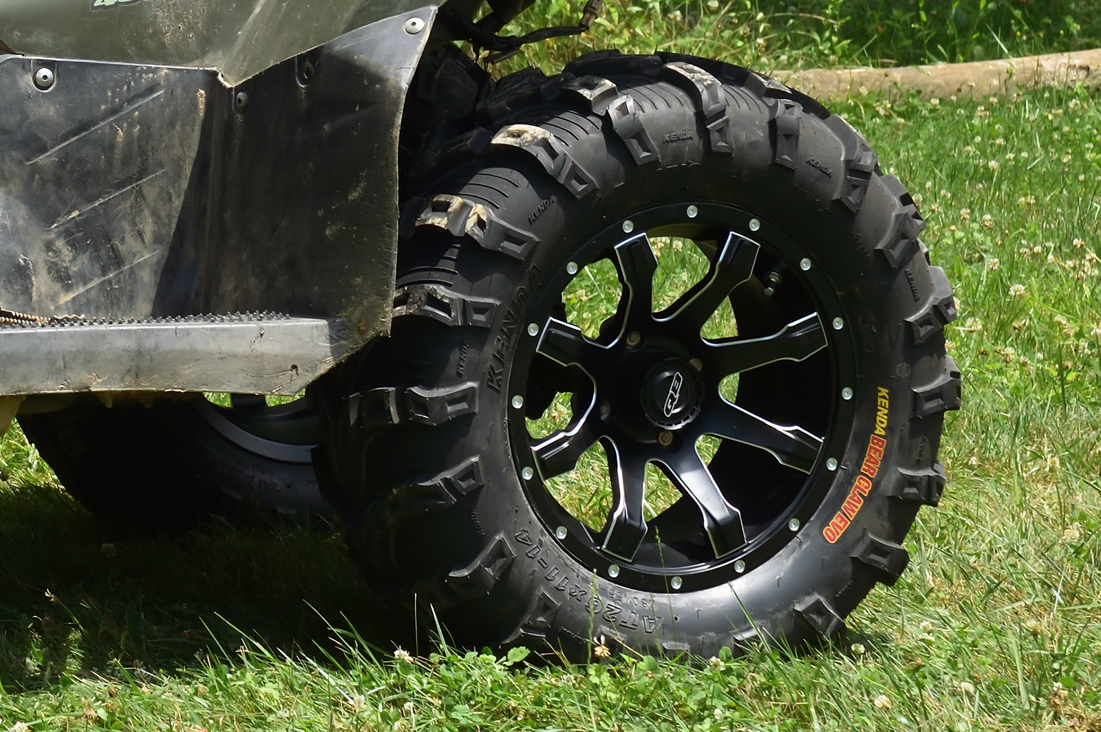 Kenda Tire - K592 Bearclaw Evo - Rear - 26x11-14 - 6 Ply