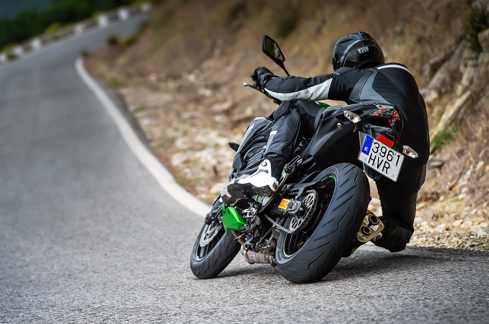 PIRELLI Diablo Rosso™ III Tire