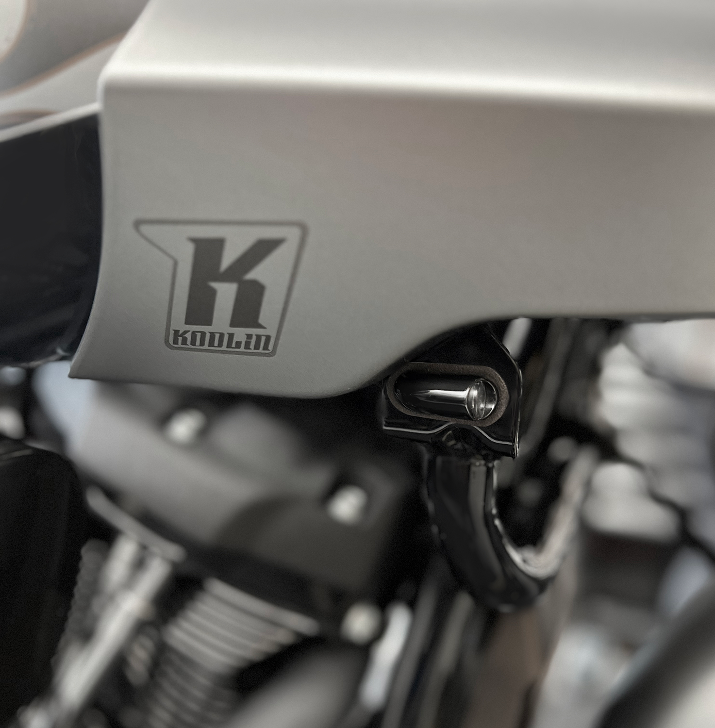 KODLIN USA Neowise Bullet Smooth 2-1 LED Turn Signal