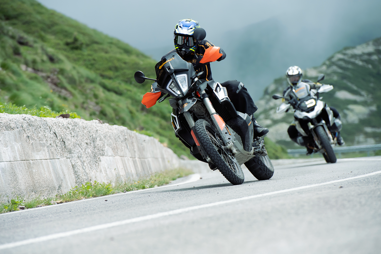 Continental TKC 70 Rocks Tire