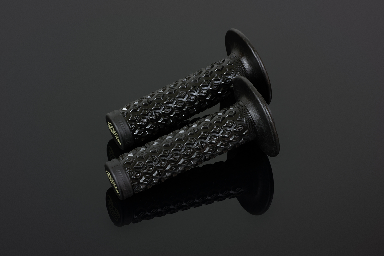 RENTHAL MX R-Works Ultratacky Comfort Dual Grips