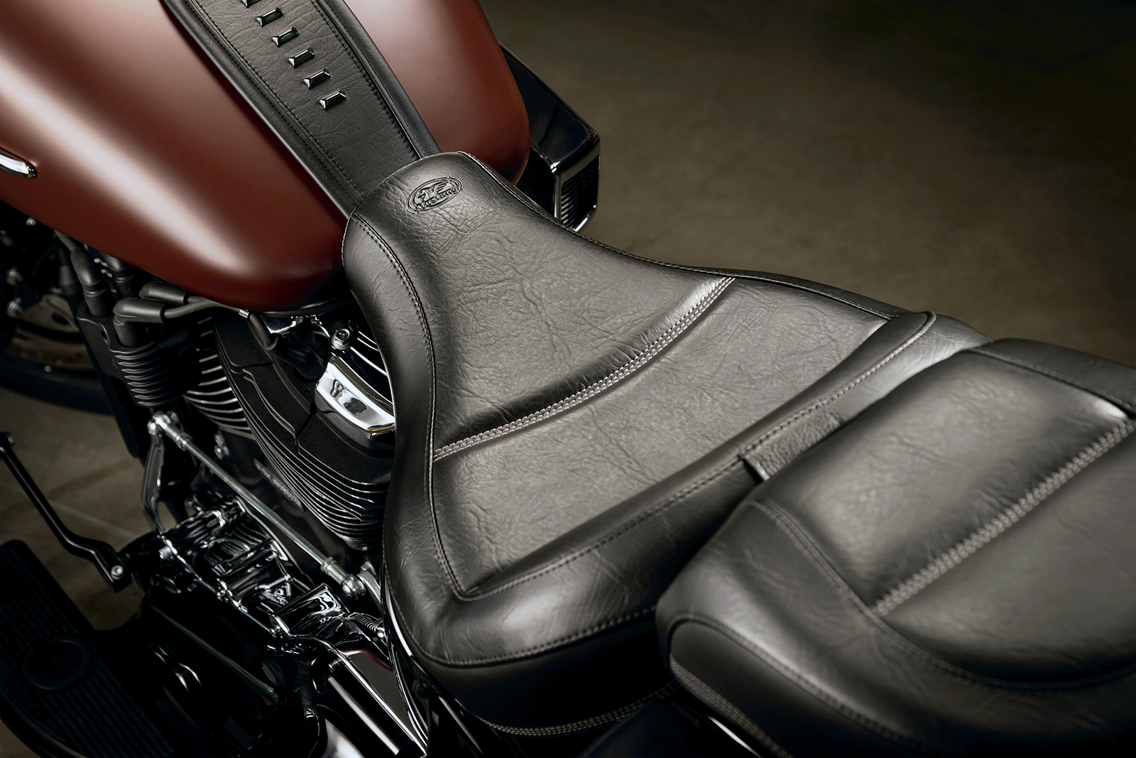 Mustang Standard Touring Solo Seat For Harley Softail Deluxe And Heritage 2018-2025