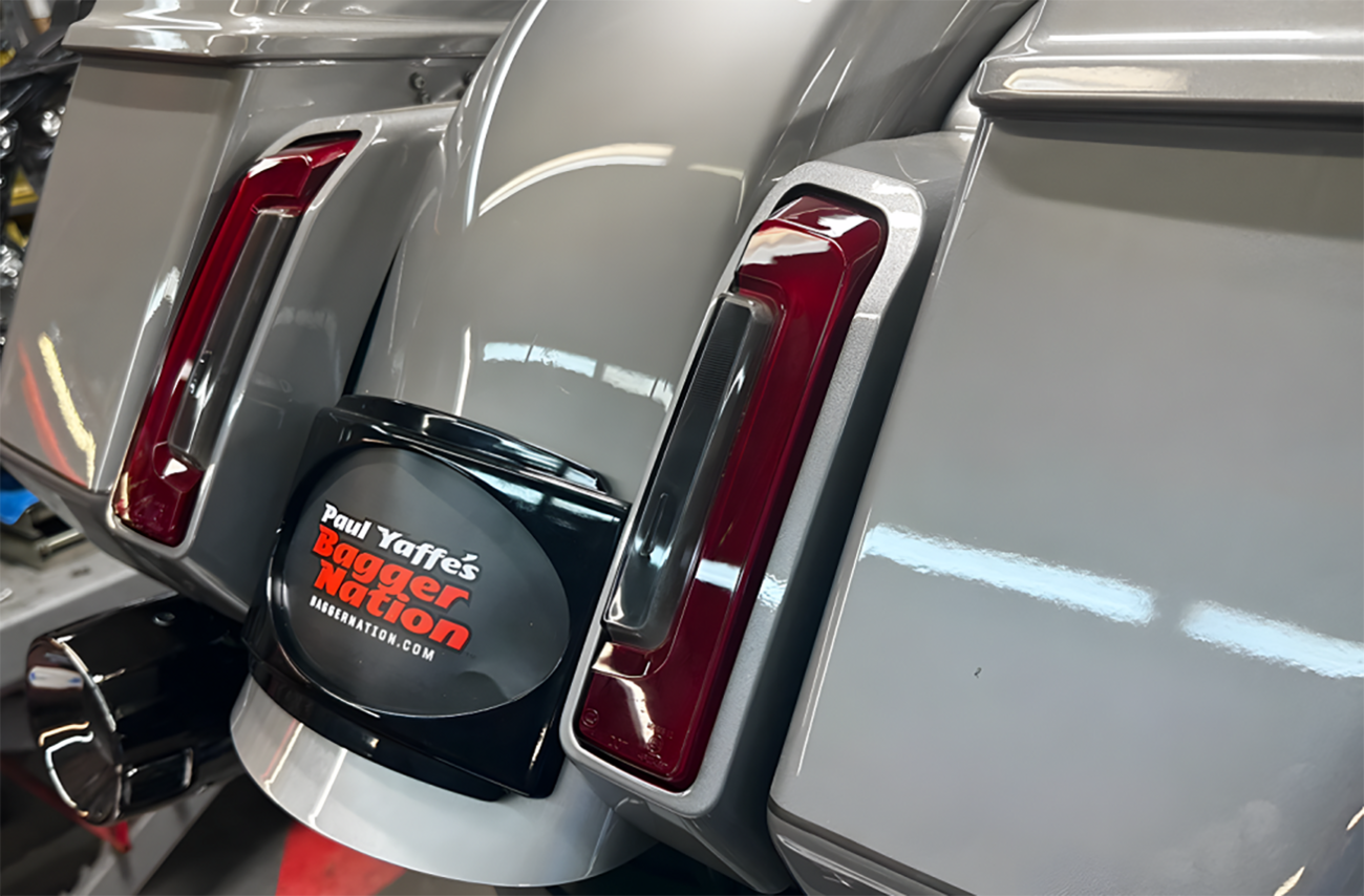 PAUL YAFFE BAGGER NATION Stealth III License Plate Frame