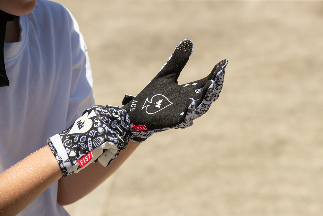 FIST HANDWEAR Youth R-Willy Ace Gloves