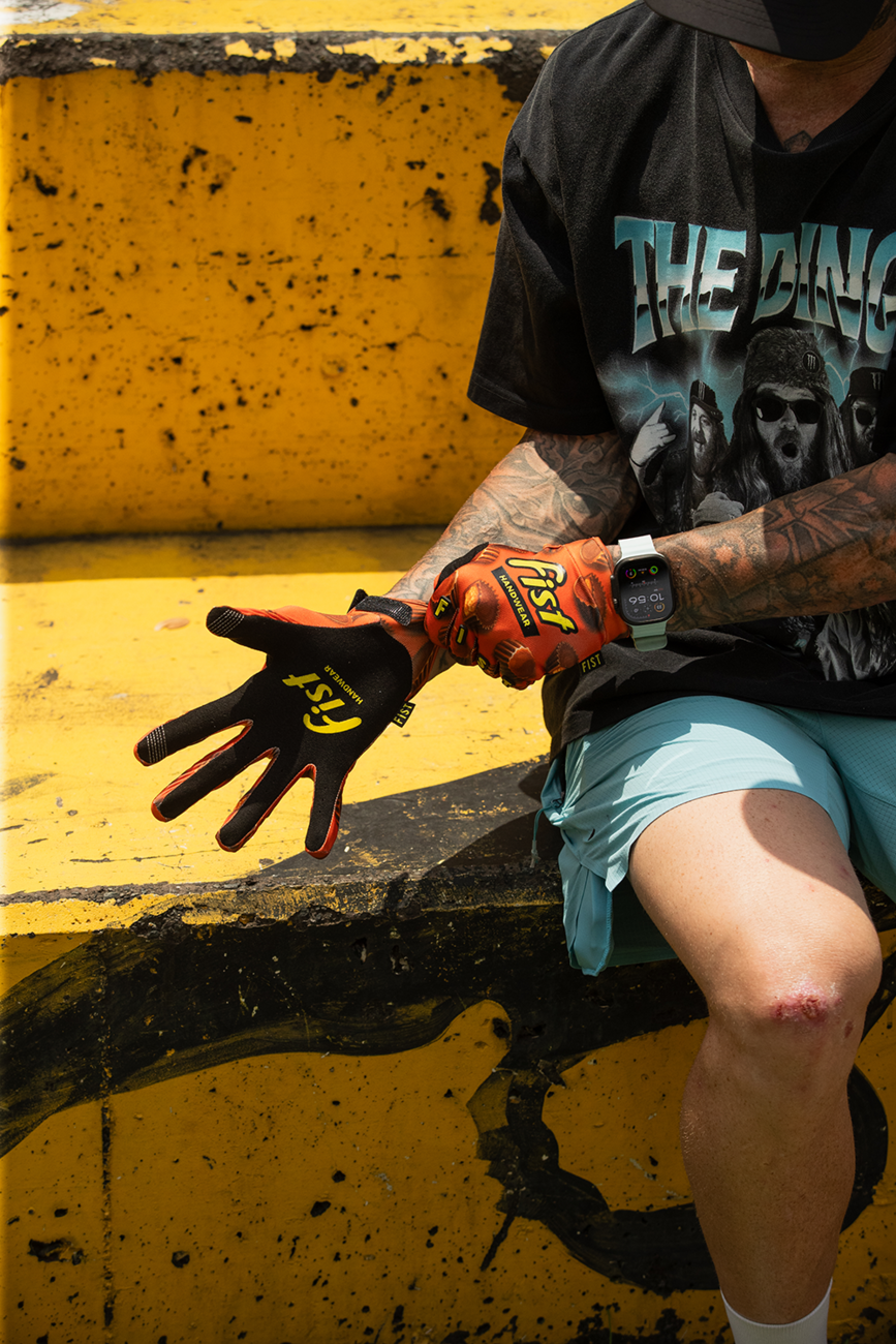 FIST HANDWEAR Strapped 100% Nuts Gloves