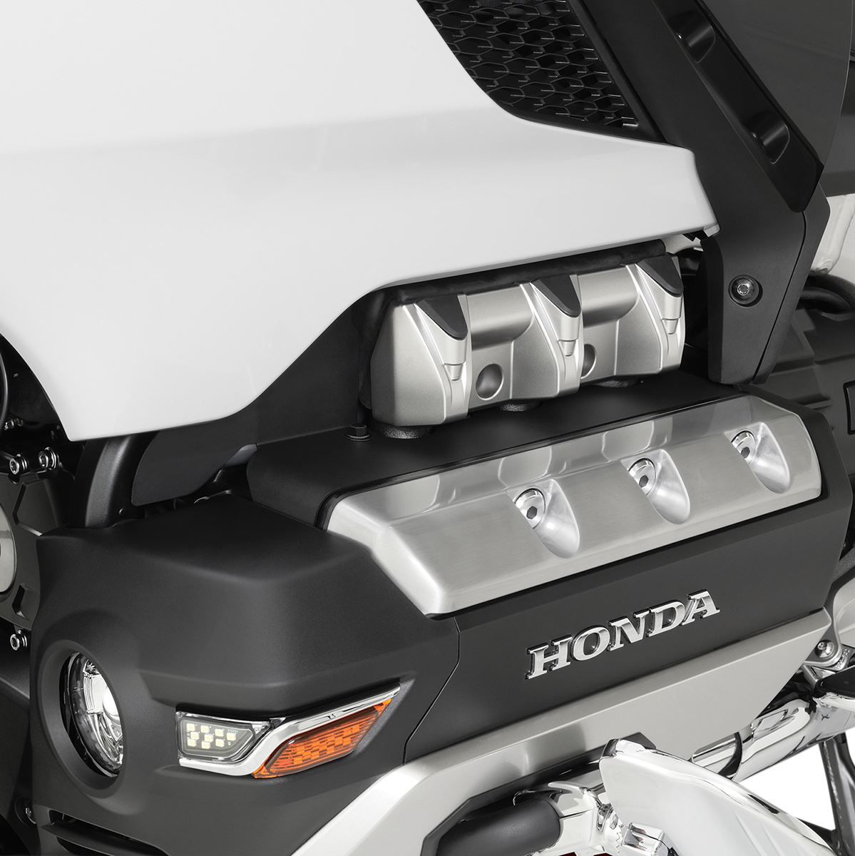 Show Chrome Black Plastic Engine Cylinder Head Cover Kit for 18-19 Honda GL1800