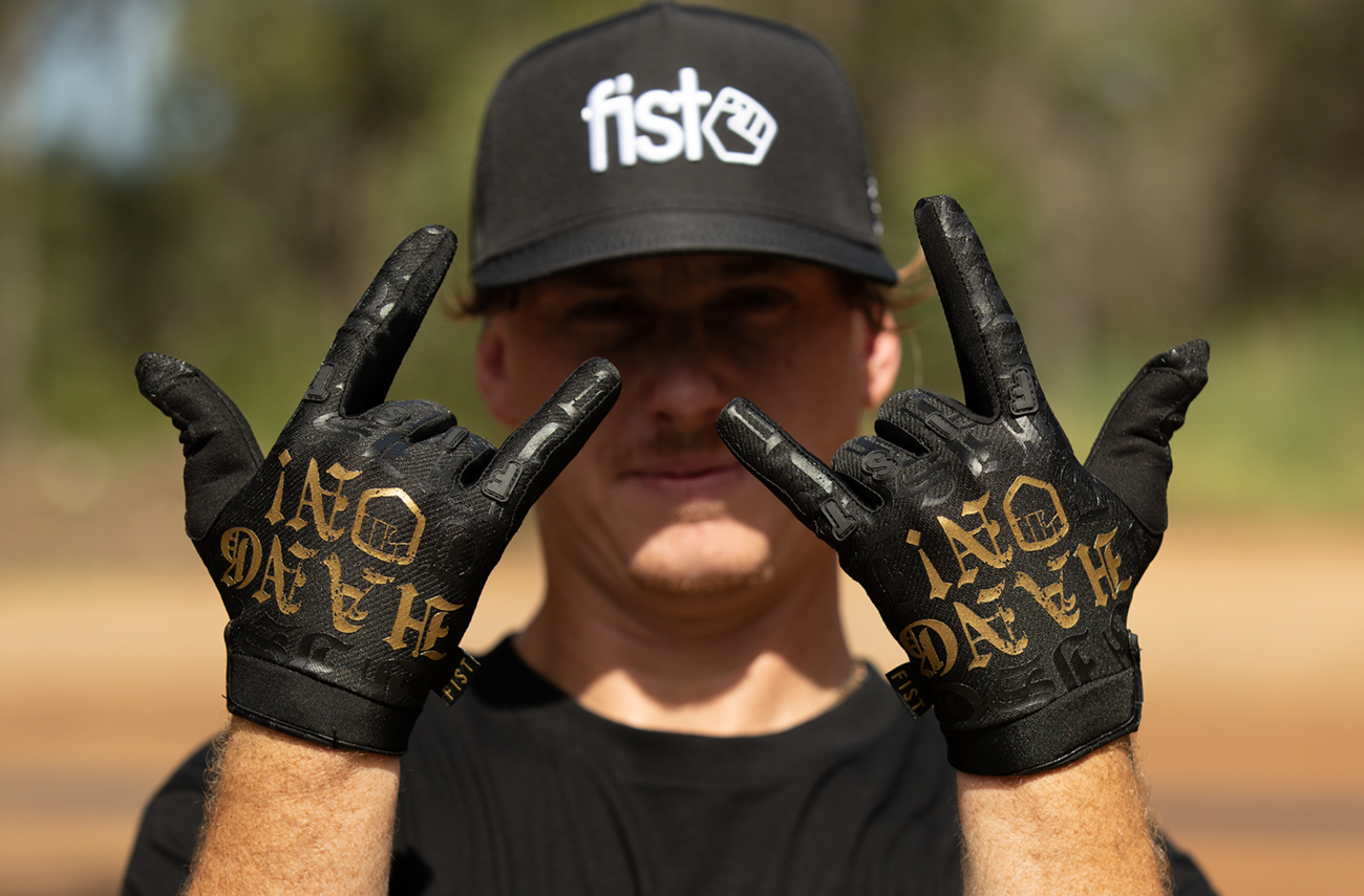FIST HANDWEAR Strapped Hang On Gloves