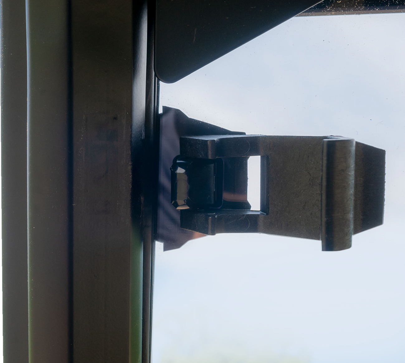 SEIZMIK Versa-Vent Windshield