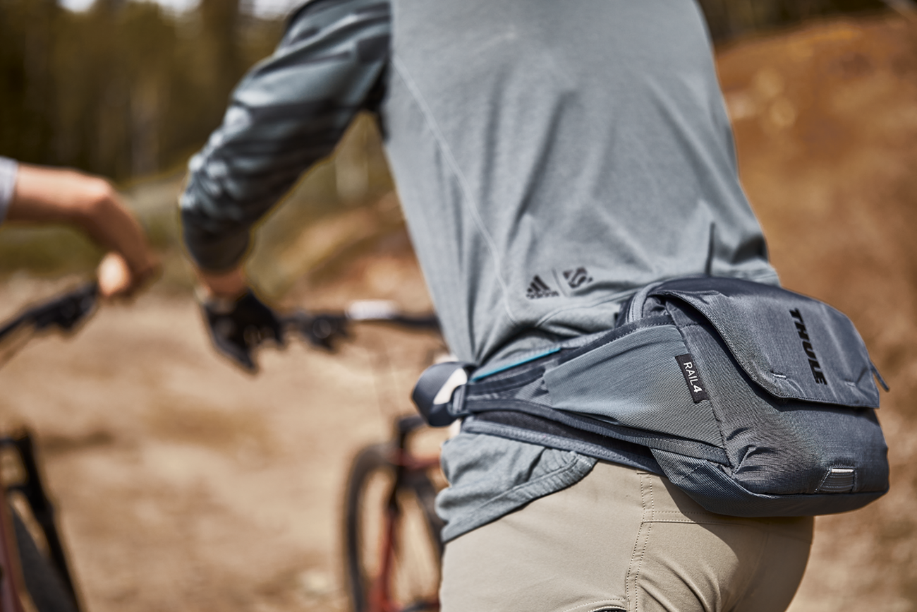 Thule Rail Hip Hydration Pack