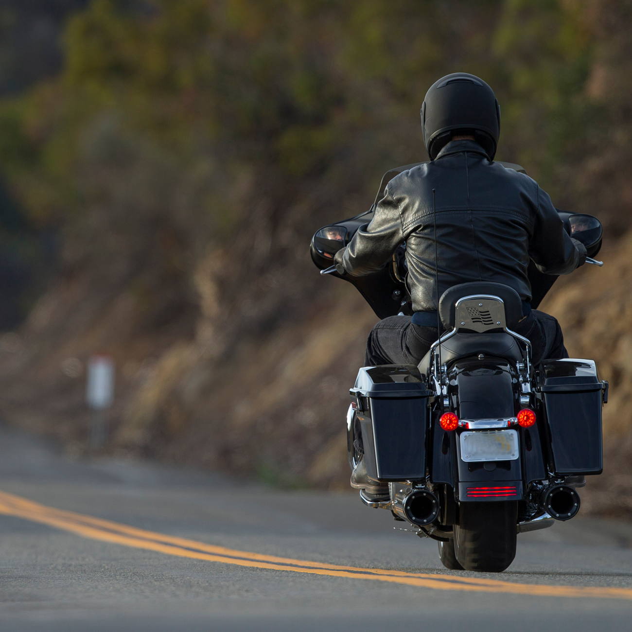 Cobra 4.5" Gen2 NH Slip-On Mufflers for Harley Touring 1999-2016
