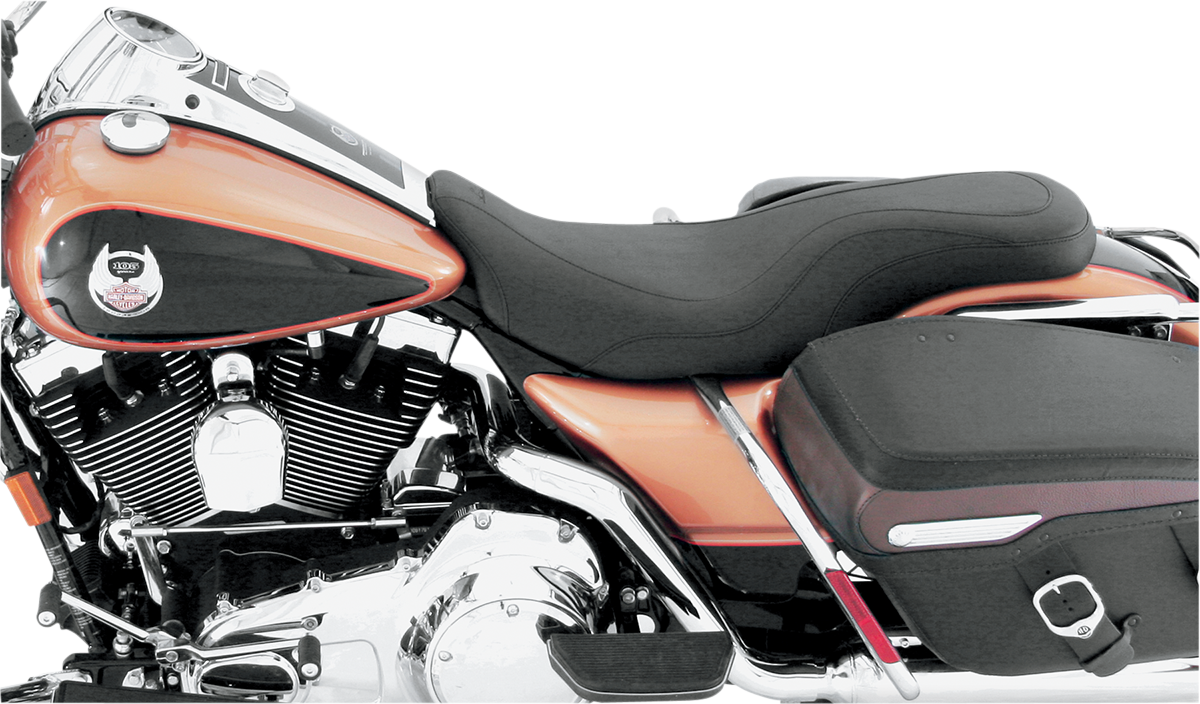 Mustang DayTripper Seat For Harley Touring 2008-2024