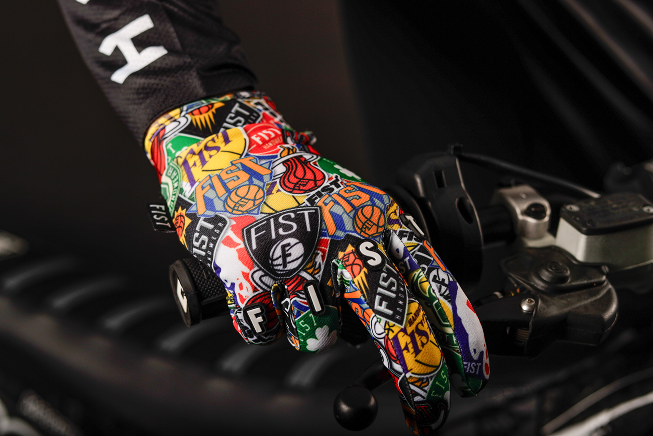 Fist handwear Strapped Hard Court Gloves