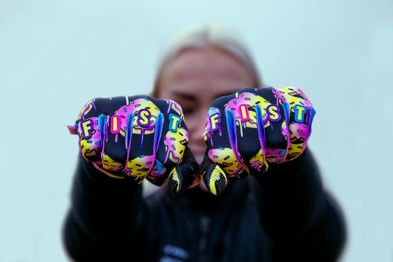 Fist handwear Strapped Caroline Buchanan Red Label Sprinkle Fades Gloves