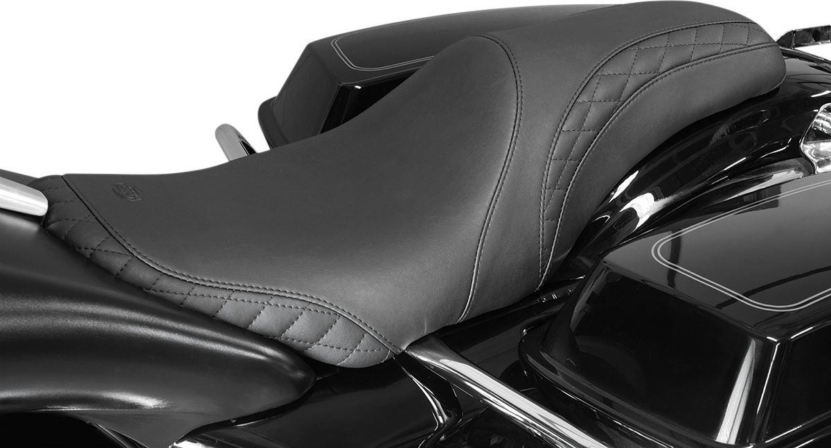 Mustang Tripper Fastback Seat For Harley Touring With Yaffe Tank 2008-2025