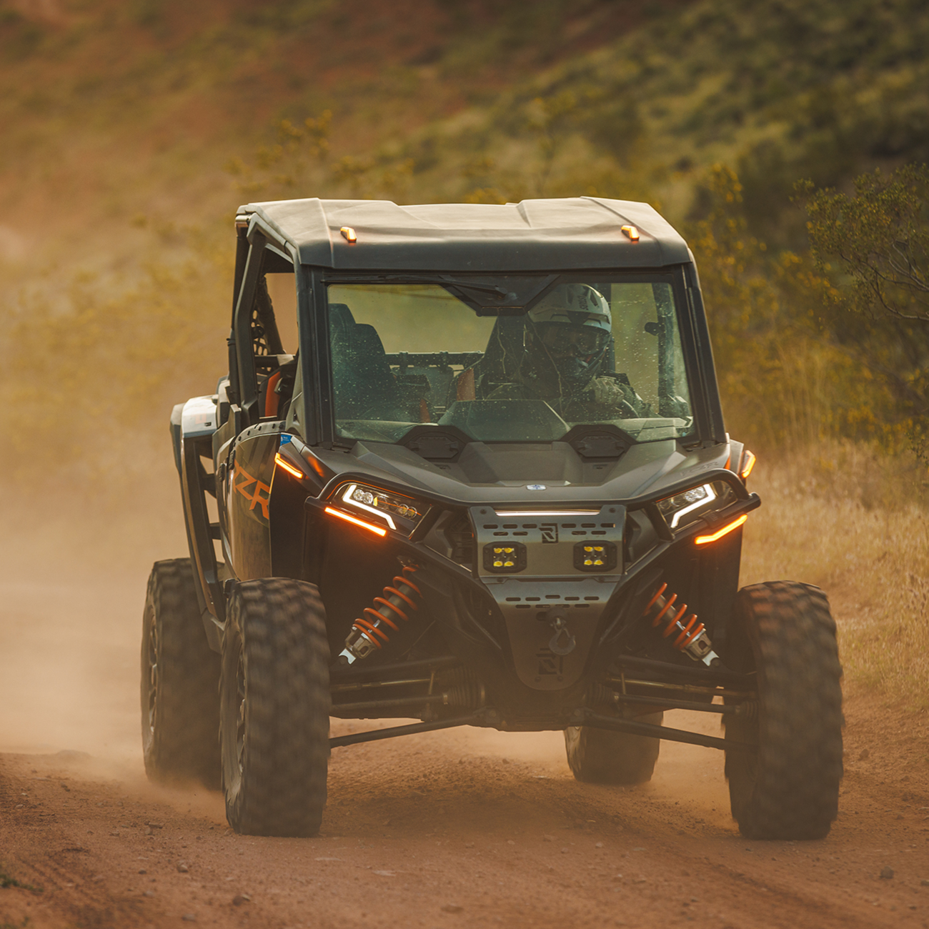 Ravek Apex Lights™ - Running - Amber - RZR Polaris
