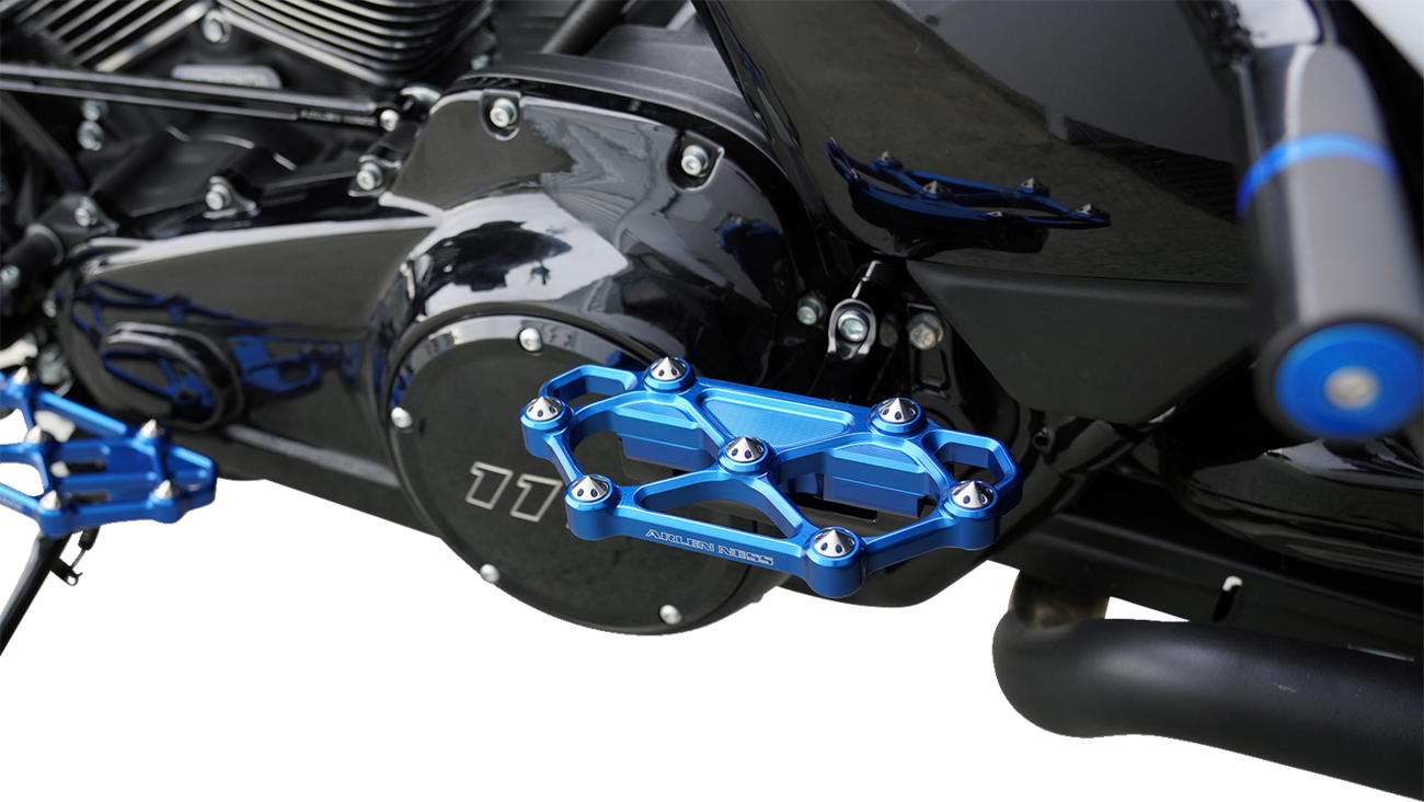 Arlen ness Diamond Floorboards - Passenger - Blue Harley Davidson