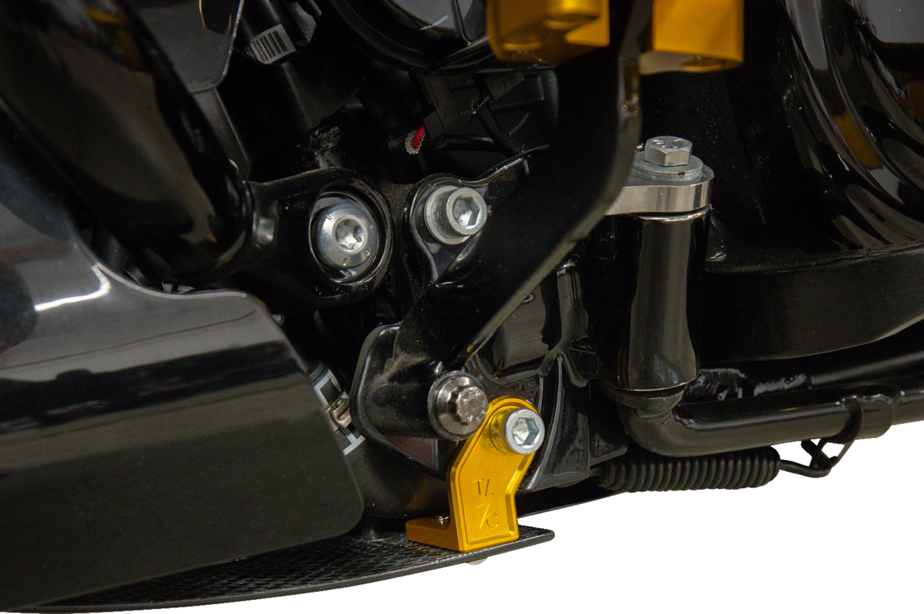 Thrashin supply co. Skid Plate - Carbon Fiber/Forged - With Gold Brackets - FLHX/FLTRX 2024-2024 Harley Davidson FLTRX Road Glide / 2024-2024 Harley Davidson FLHX Street Glide
