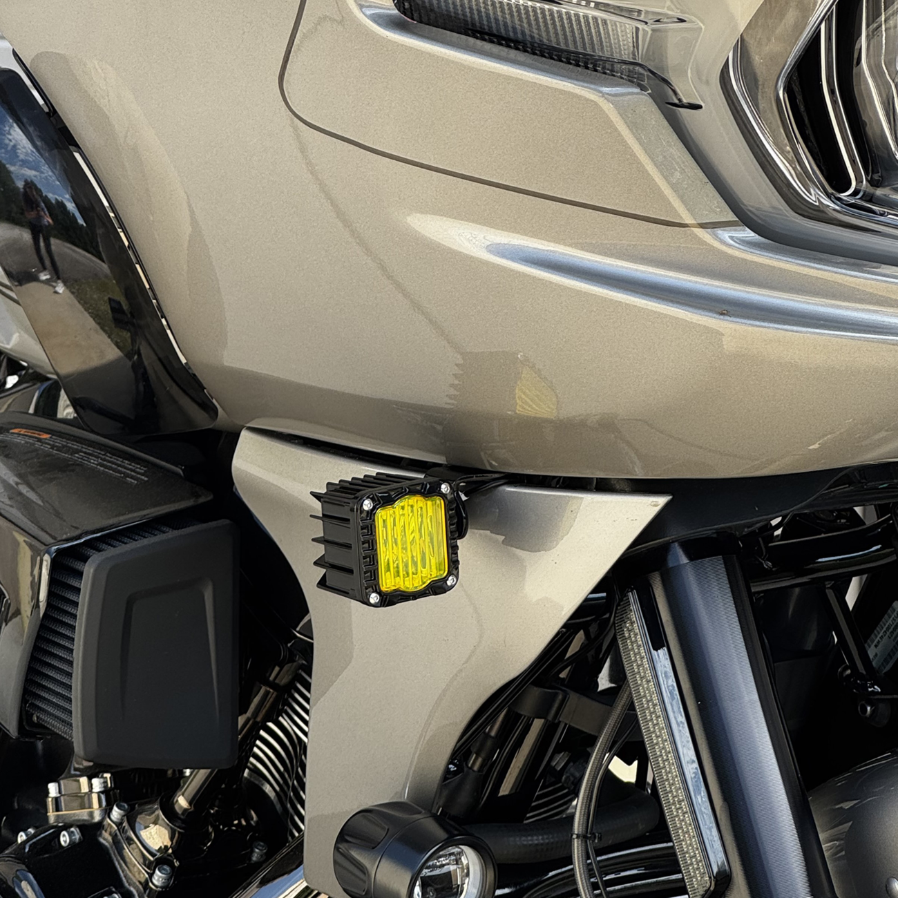 CUSTOM DYNAMICS Shark Demon® LED Front Turn Signals
