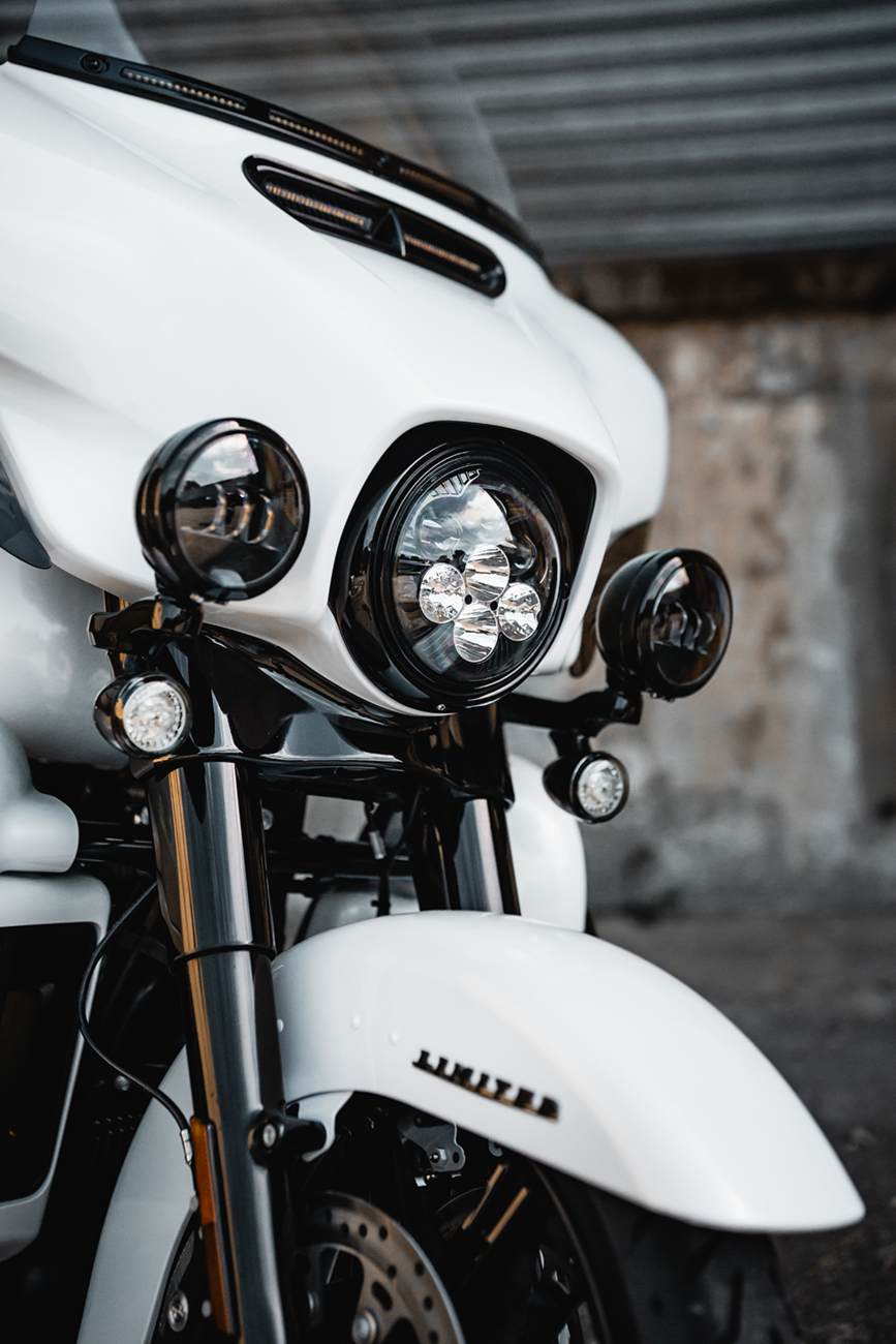 Custom Dynamics 4.5" Halo Passing Lamp For Harley Touring / Softail 2005-2025