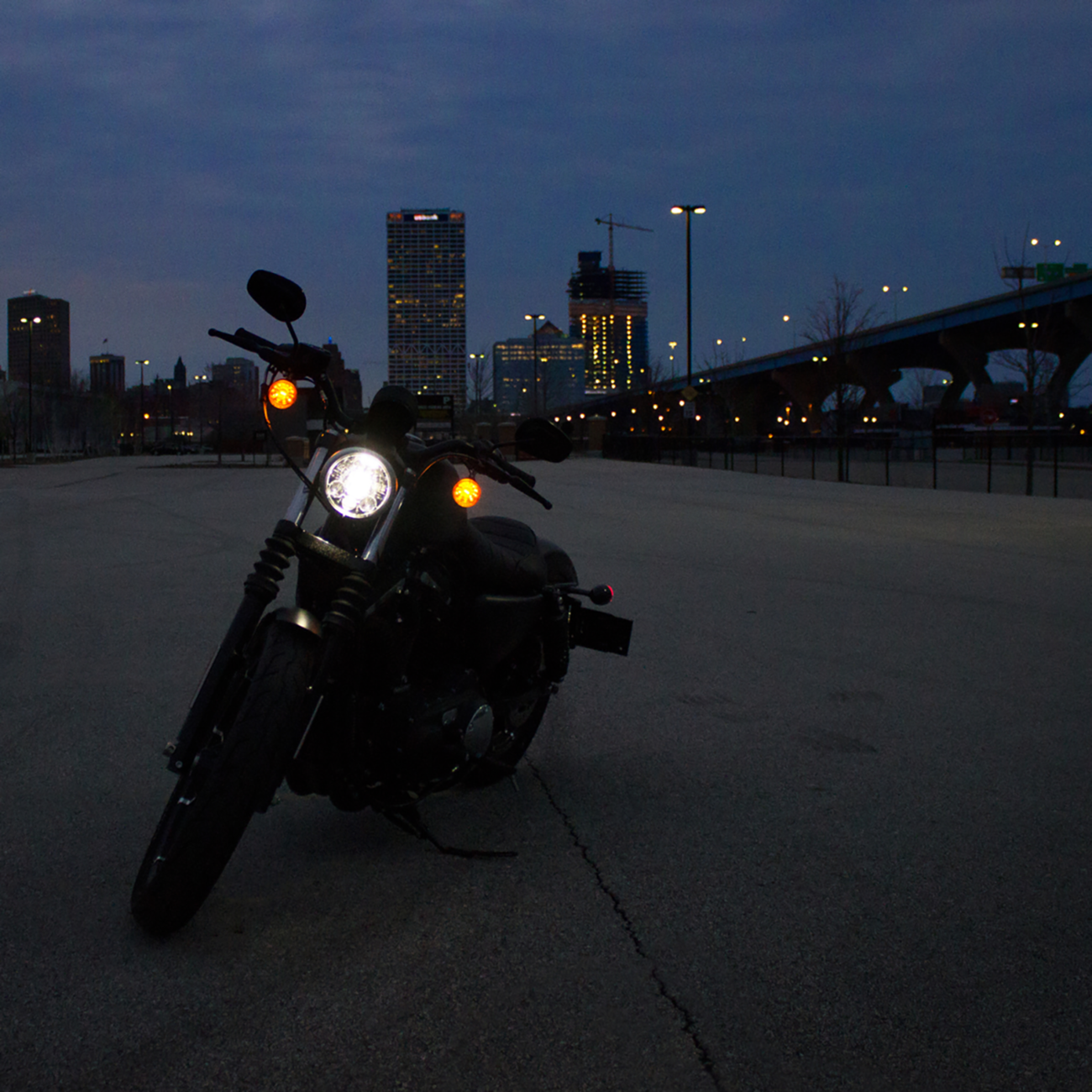 J.W. SPEAKER 5.75" Adaptive LED Headlight