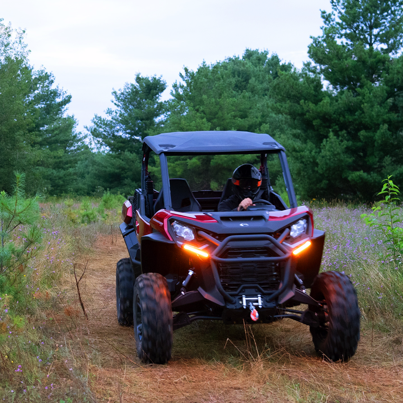 Ravek Apex Lights™ - Running - Amber - Commander Can-Am