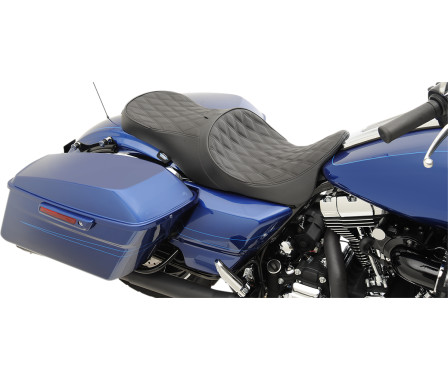 LOW-PROFILE TOURING SEATS WITH FORWARD-POSITIONING AND EZ GLIDE II BACKREST OPTION-