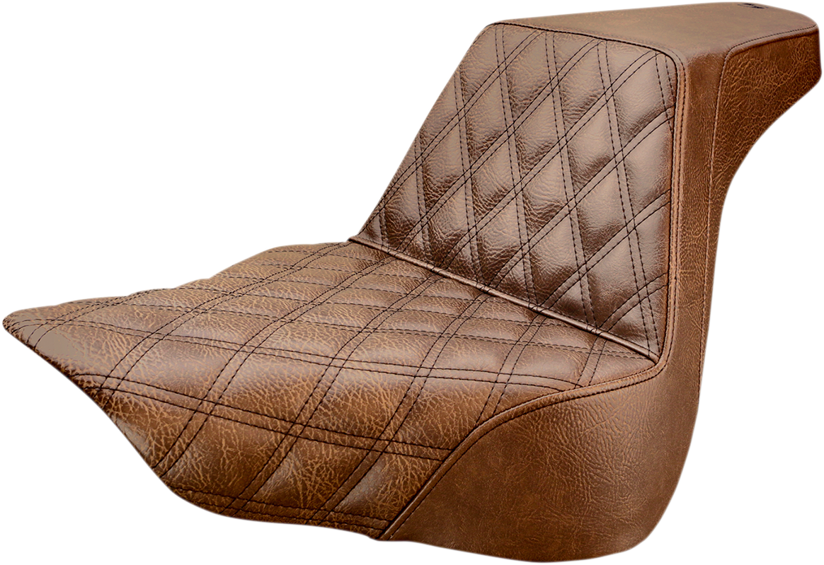 SADDLEMEN Step-Up Seat — Lattice Stitched