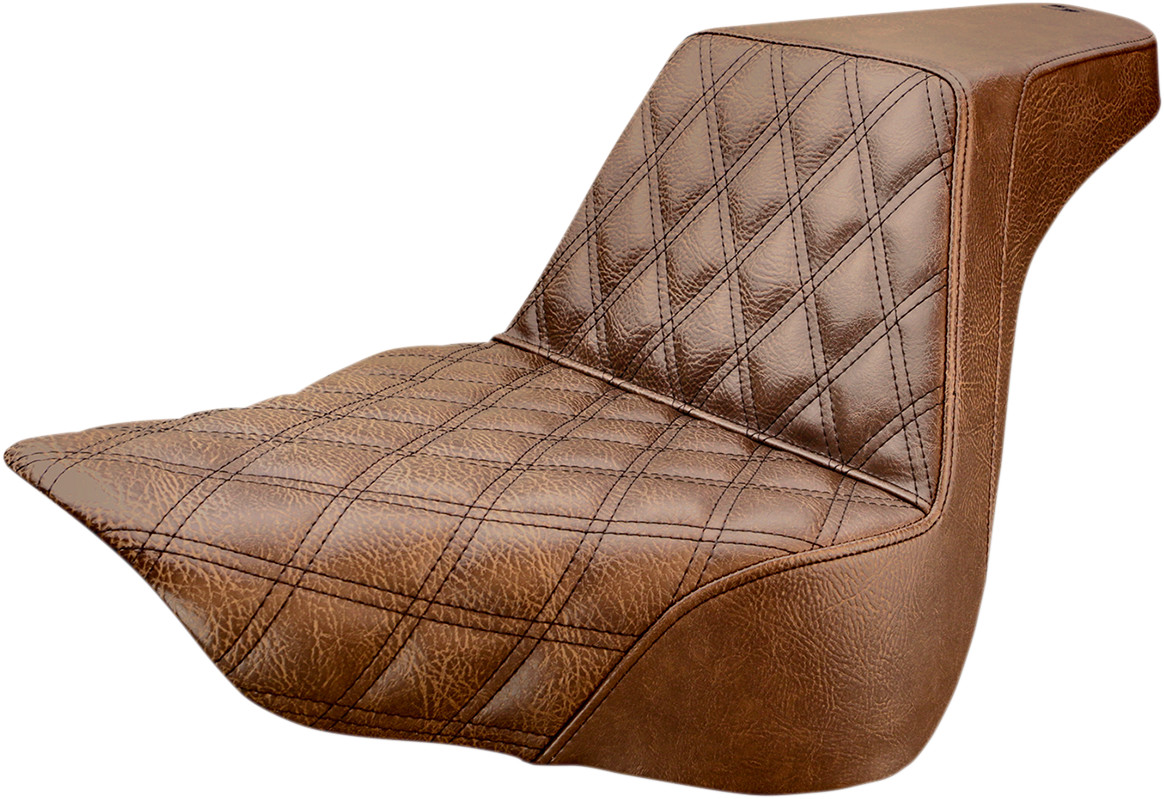 SADDLEMEN Step-Up Seat — Front Lattice Stitch
