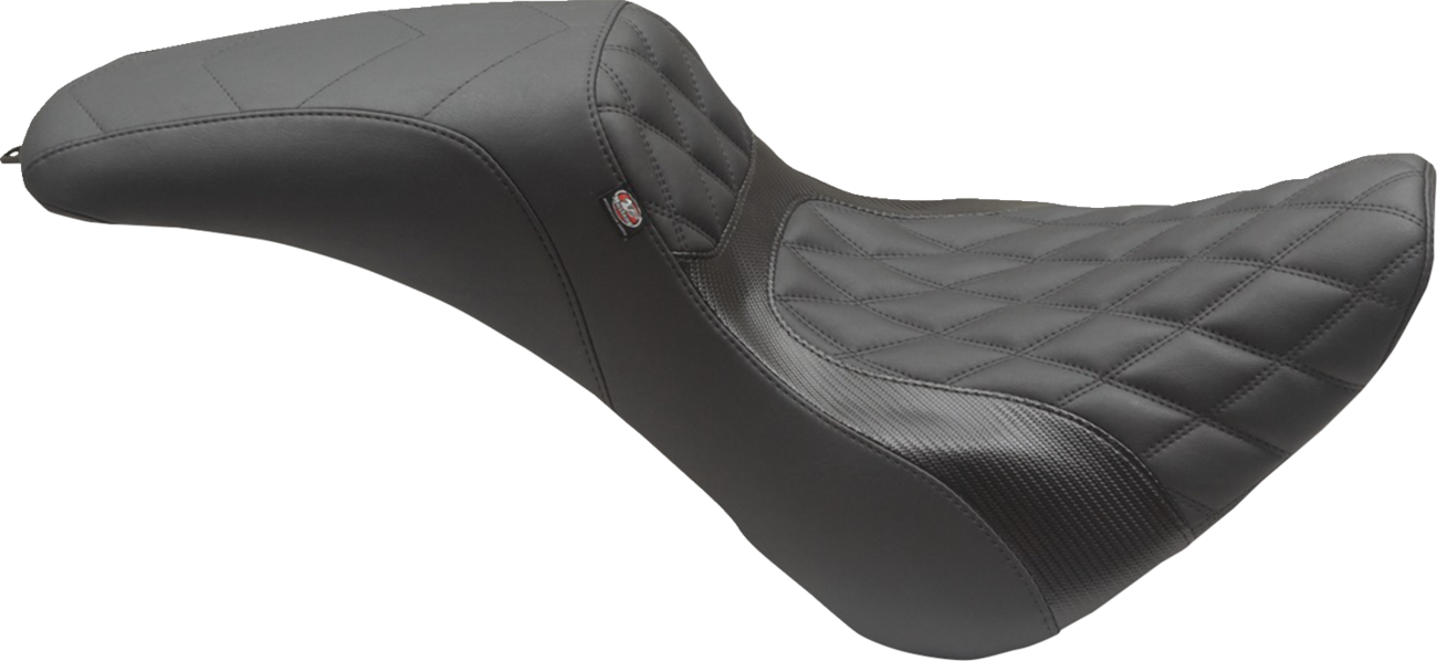 Mustang Tripper Fastback Diamond Stitch Seat For Harley Softail Street Bob 2018-2025