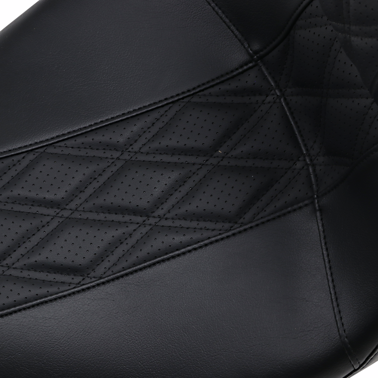Le pera Outcast GT Seat - 2-Up - With Backrest - Black Double Diamond - Perforated - FL '08-'22 Harley Davidson