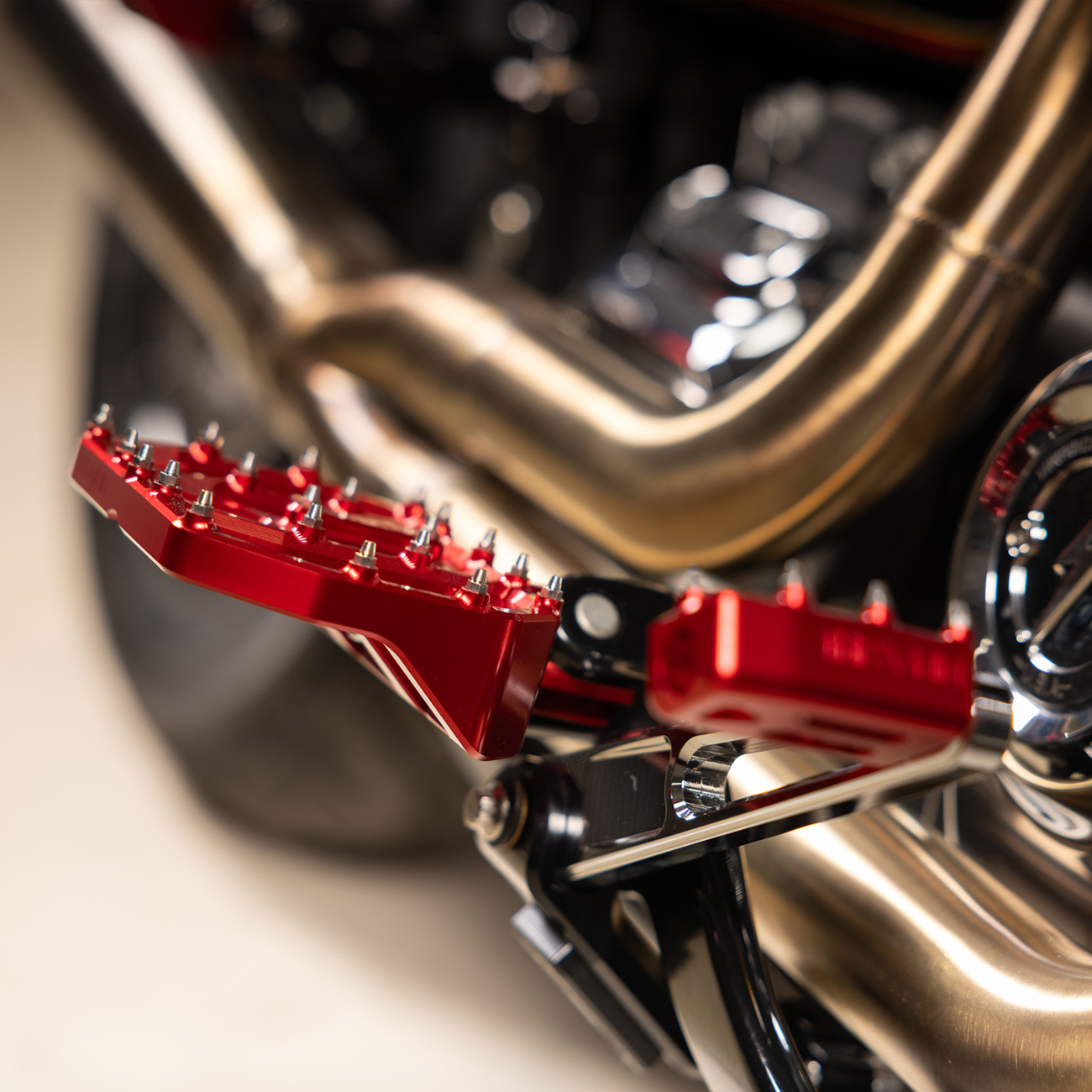 Thrashin supply co. Mini Aggressor Floorboards - Red - Rear Harley Davidson