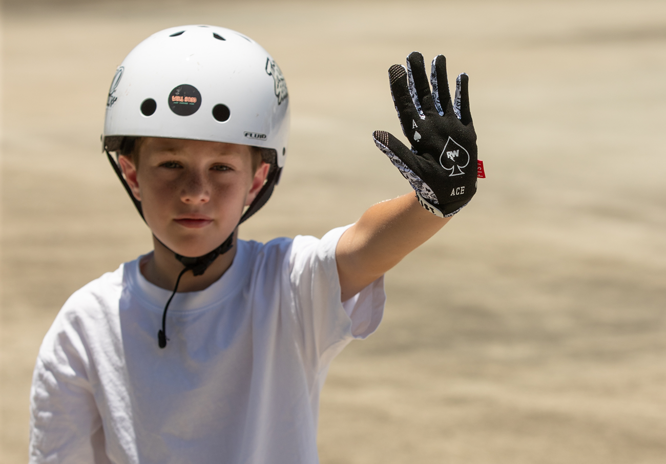 FIST HANDWEAR Youth R-Willy Ace Gloves