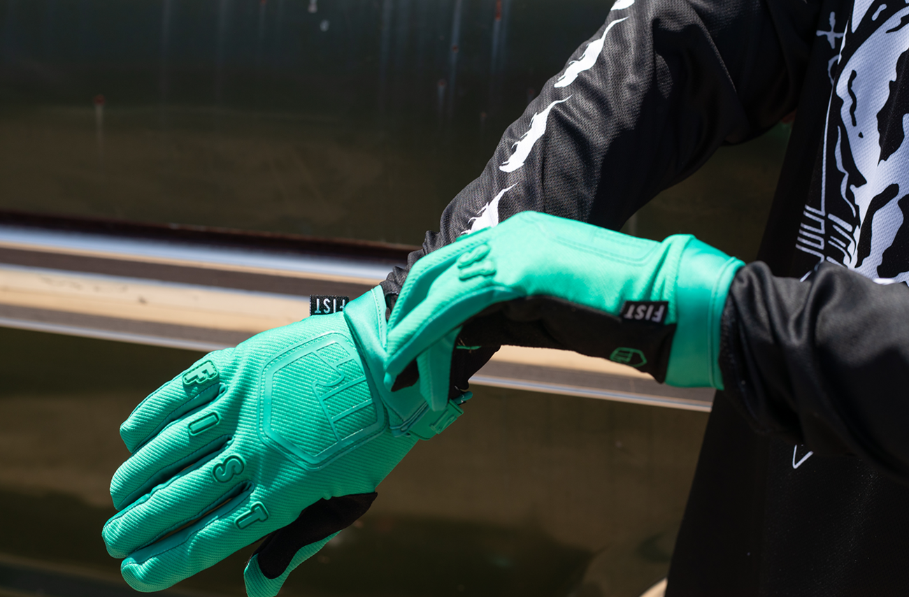 FIST HANDWEAR Strapped Stocker Jade Gloves