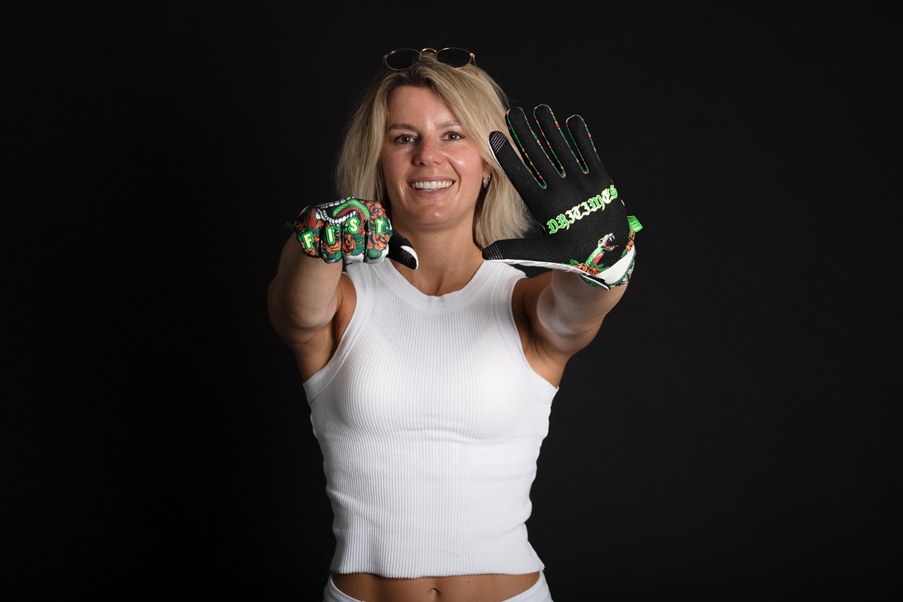 FIST HANDWEAR Strapped Poison Gloves